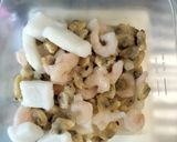 シーフードミックス和風バター醤油焼きそば作り方1写真