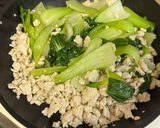 鶏ミンチとチンゲンサイの中華炒め作り方4写真
