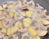 野菜たっぷりで食感も楽しい！鶏肉と根菜の甘酢あん作り方3写真