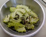 ゴーヤ消費に、ゴーヤの塩昆布和え作り方2写真