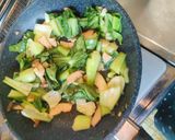 簡単🌟青梗菜とエリンギの鶏ガラ塩炒め作り方7写真