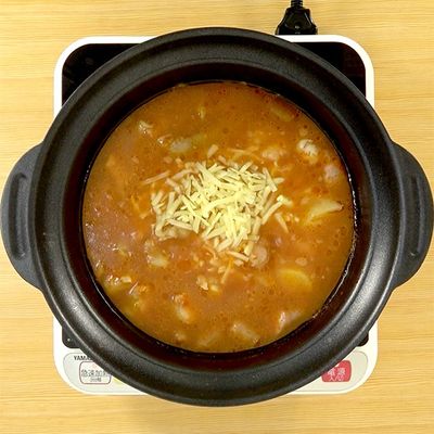 〆までおいしい♪チーズトマト鍋 by ぶんぶんチョッパー