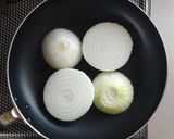 簡単とろ旨！新玉葱の旨塩ペッパーステーキ作り方3写真