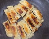 大葉が香る鶏ひき肉の棒餃子🎵作り方4写真