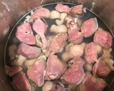野菜たっぷり新鮮モツ煮込み作り方1写真