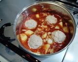 トマトスープで煮込んだ肉詰め玉ねぎ作り方6写真