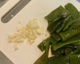 茎わかめのニンニクめんつゆ炒め。手がとまらない😋作り方1写真