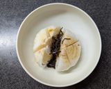 旬の新玉ねぎを味わう！ごま油塩昆布蒸し作り方2写真
