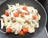 ＜健康レシピ＞鶏肉と彩り野菜の蒸し煮作り方3写真