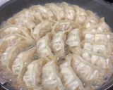 子供大好き！余った野菜で作る羽つき餃子作り方3写真