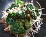 簡単今日の夕飯！小松菜木耳もやし挽肉炒め作り方5写真