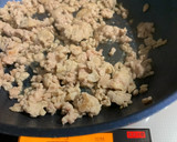 厚揚げと鶏そぼろのみそ炒め作り方1写真