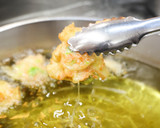 そら豆と干しエビのかき揚げ作り方6写真
