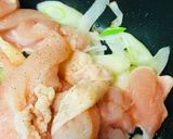 鶏肉と長ネギの焼き鳥風あまから炒め作り方1写真