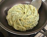 ニラたっぷり餃子　羽根付き作り方7写真