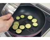 ズッキーニとトマトのにんにく醤油★動画有作り方8写真