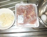 鶏モモ肉ソテー♪簡単ピカタ卵チーズ作り方1写真