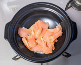 レタスと鶏のニンニク旨塩鍋作り方4写真