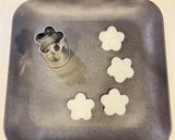 簡単・可愛い！お花ゆかり大根☆お弁当に作り方1写真