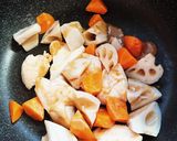 レンコンと鶏肉・にんじんの白みそマスタード和え作り方8写真