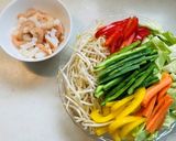 塩レモン風味の海鮮サボ入り焼きそば作り方3写真
