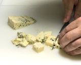 果物とナッツとゴルゴンゾーラのパスタ作り方3写真