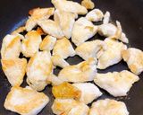 鶏むね肉と青梗菜のクリーム煮込み作り方3写真