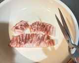 【麹✖️時短】豚バラとレタスの醤油麹炒め作り方1写真