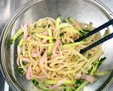 もやし×ハムのやみつき塩麹胡麻ナムル作り方4写真
