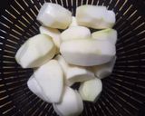 里芋と豚バラの煮物作り方1写真