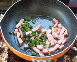 ベーコンと青唐辛子の炒めうどん塩昆布・魚醤風味作り方4写真