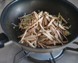 ごぼうと生姜とじゃこの塩バターきんぴら作り方3写真