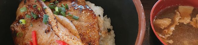 うえ美's header image
